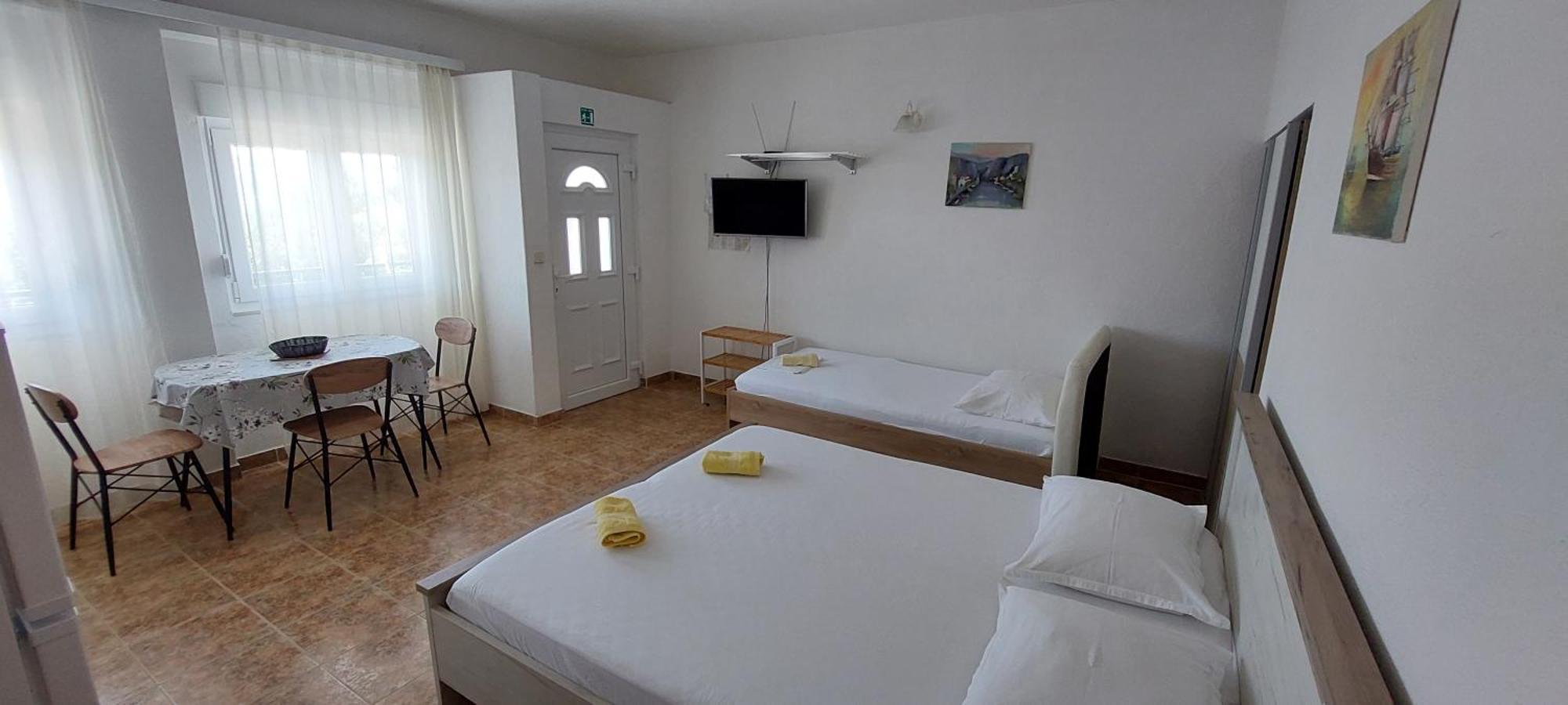 Apartments Dana Omiš Chambre photo