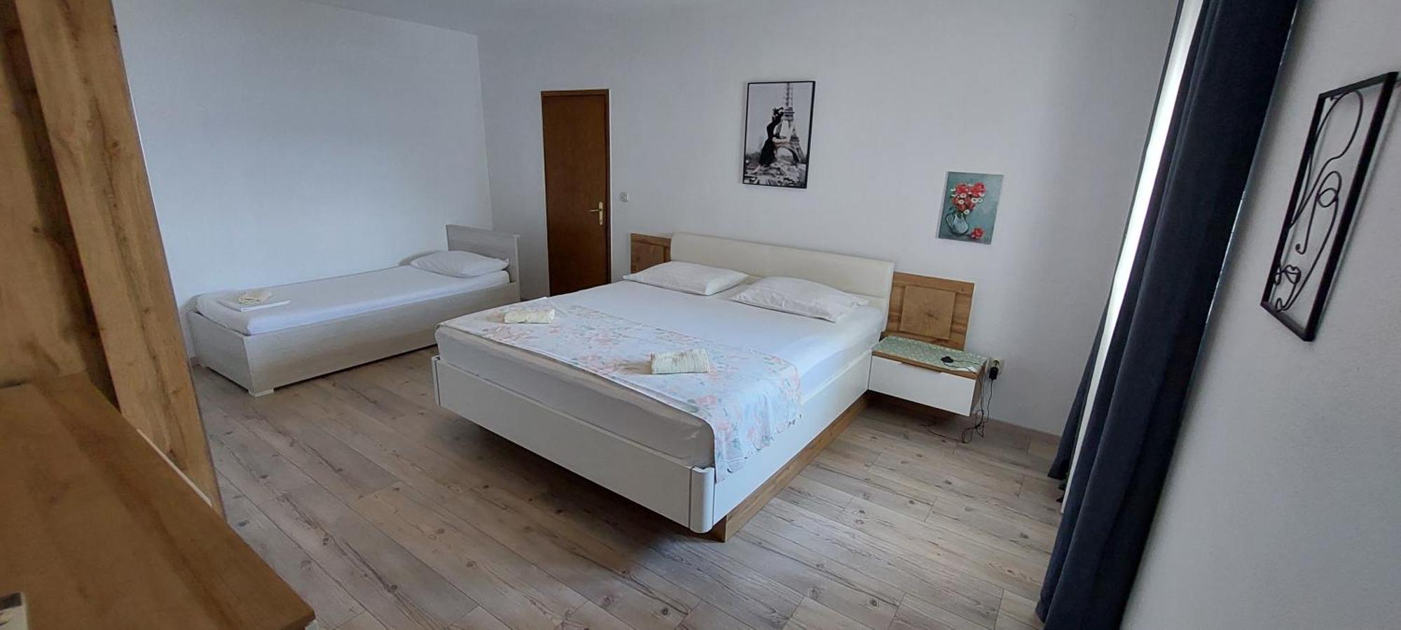 Apartments Dana Omiš Chambre photo